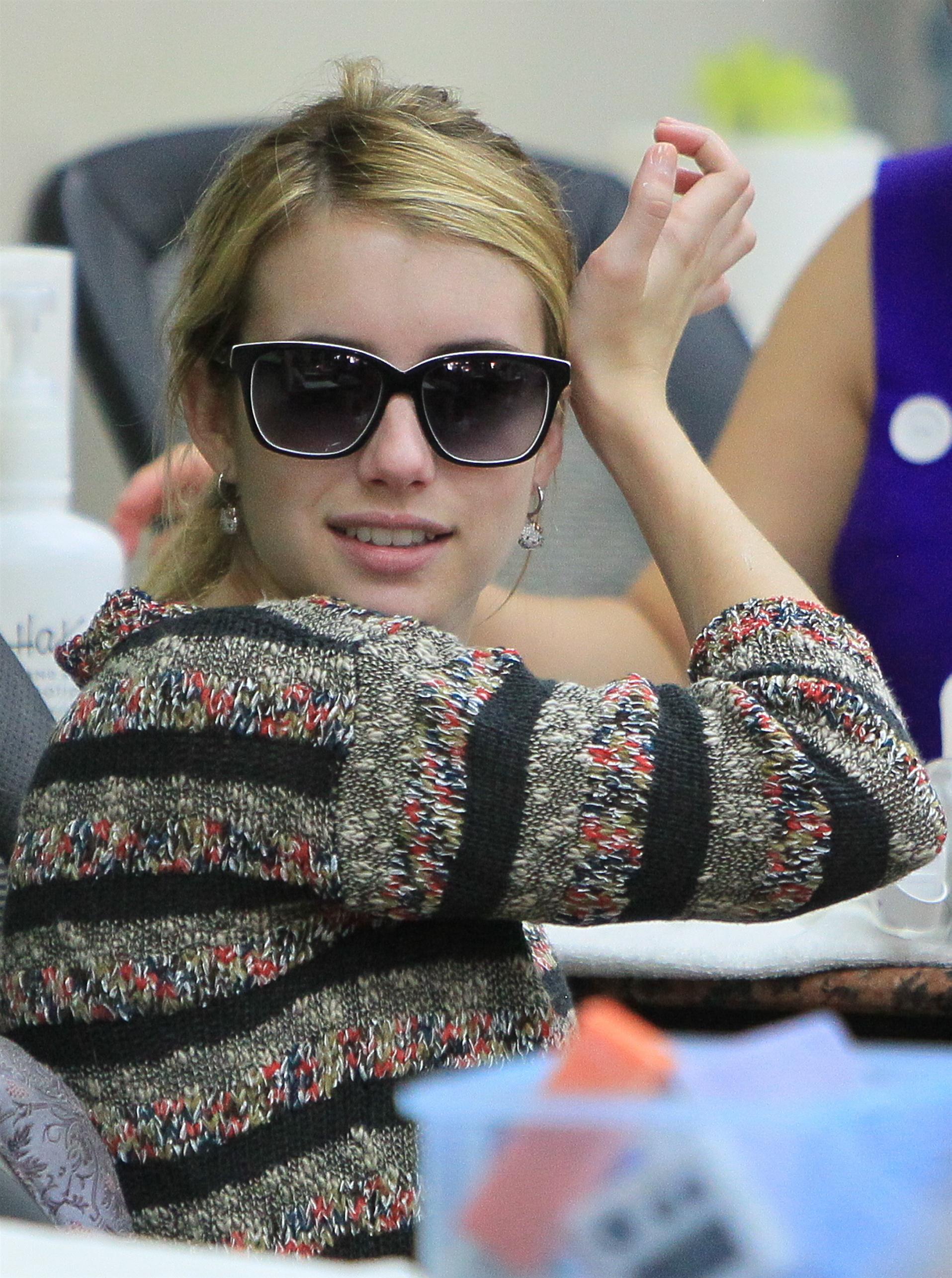 Emma Roberts leaving a nail salon in Beverly Hills photos | Picture 63931